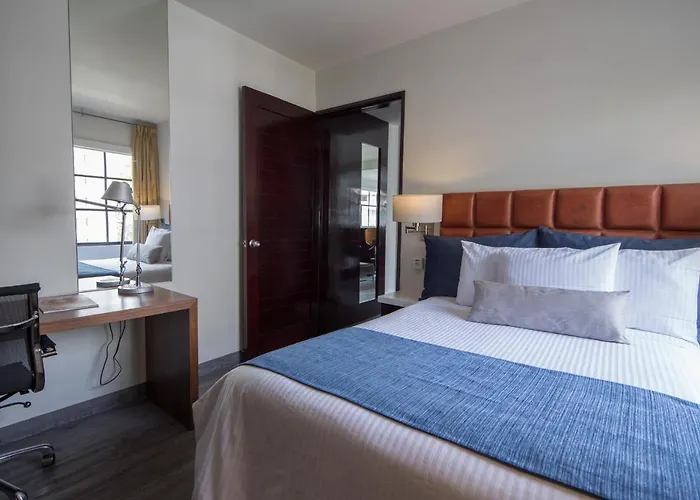 Flowsuites Polanco 4*