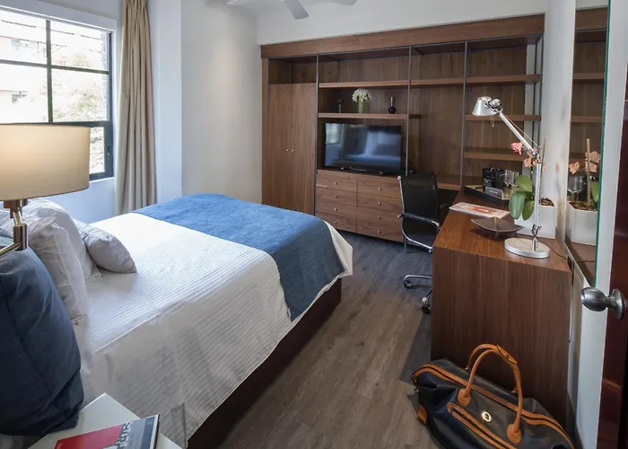 Flowsuites Polanco Aparthotel 4*