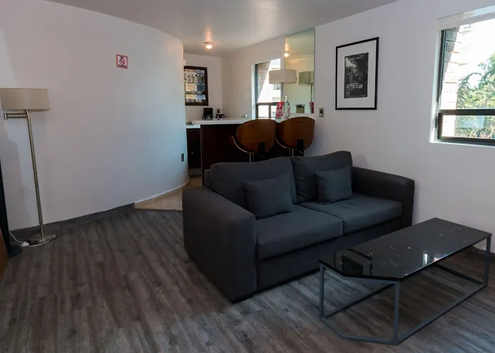 Flowsuites Polanco Aparthotel 4*