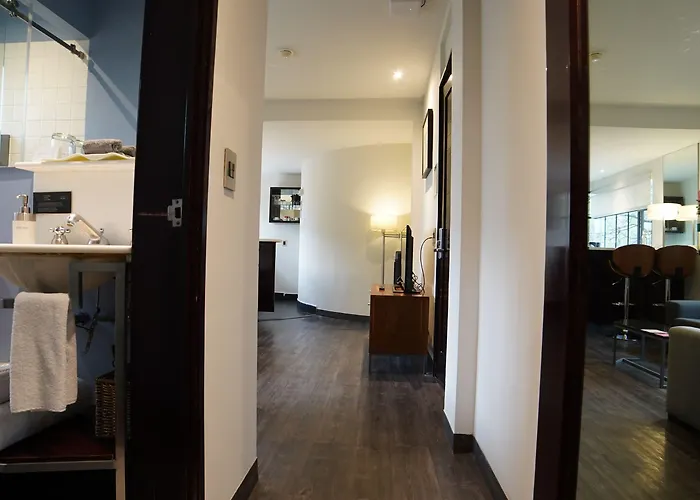 Flowsuites Polanco 4*